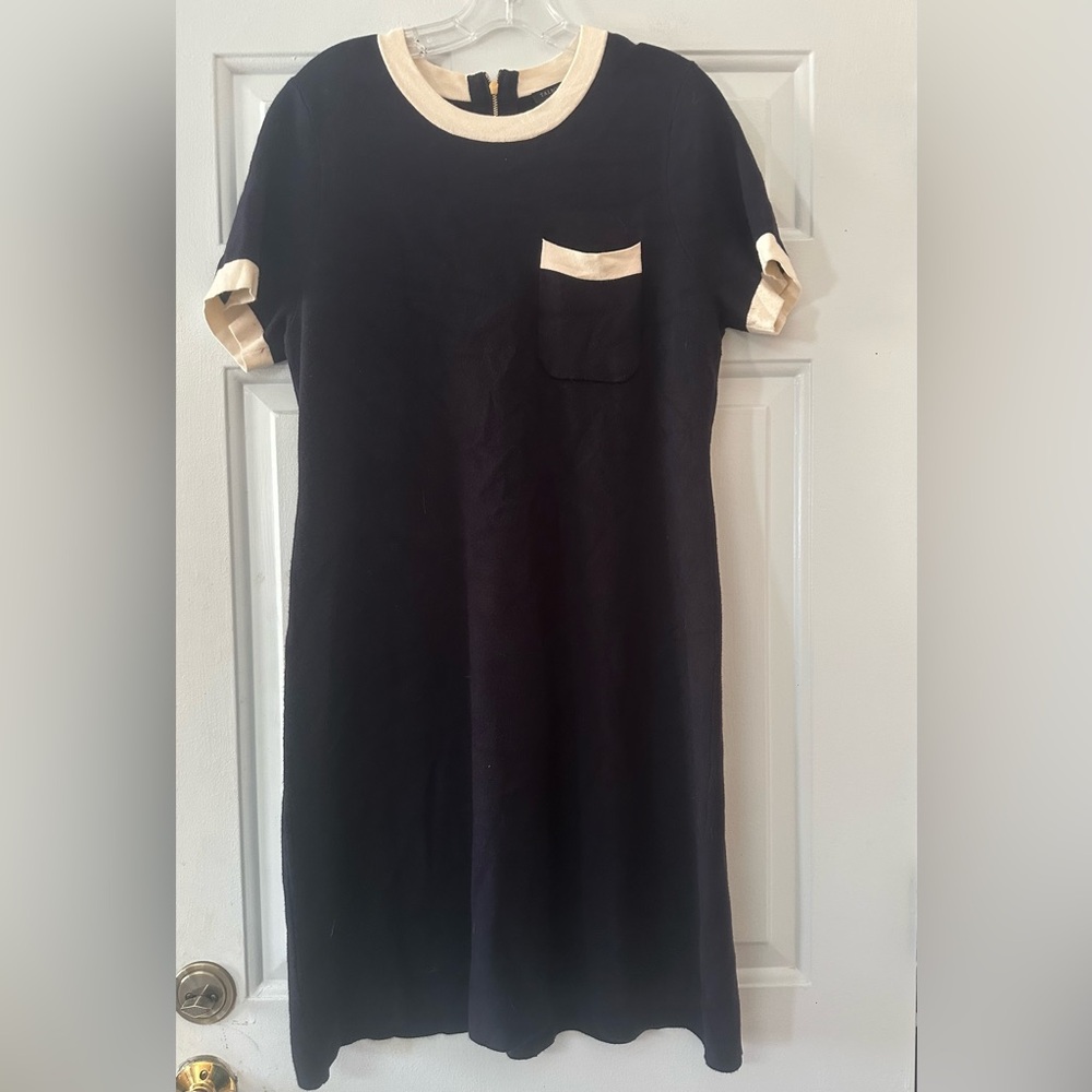 Talbots Petites Short Sleeve Sweater Dress Black with Cream Accents. Size large.